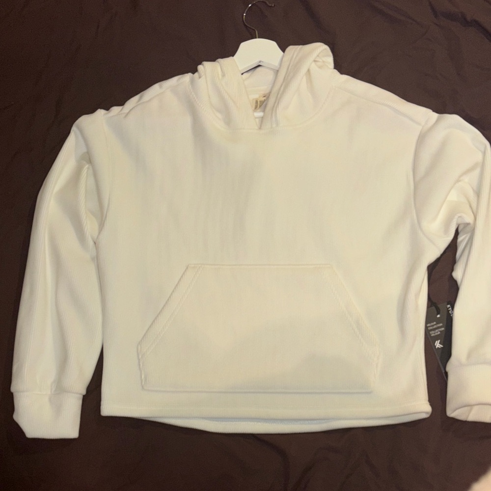 White Hoodie with Front Pocket